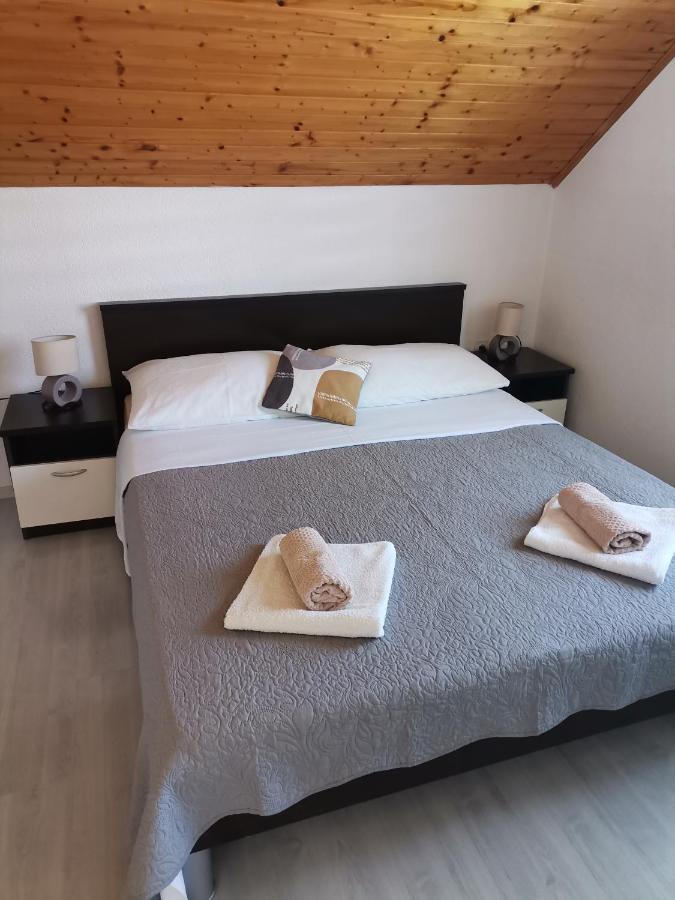 Apartment Dolores Smoljanac Luaran gambar