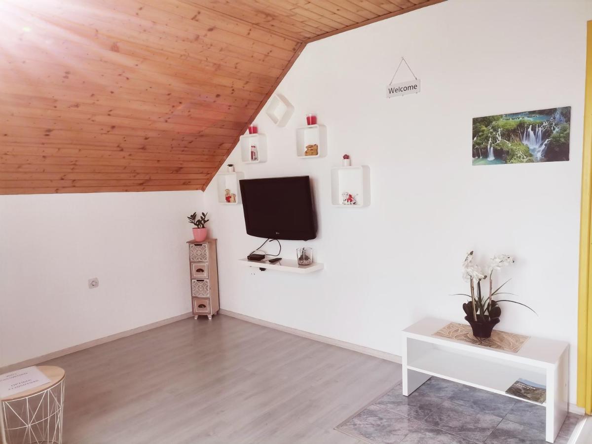Apartment Dolores Smoljanac Luaran gambar